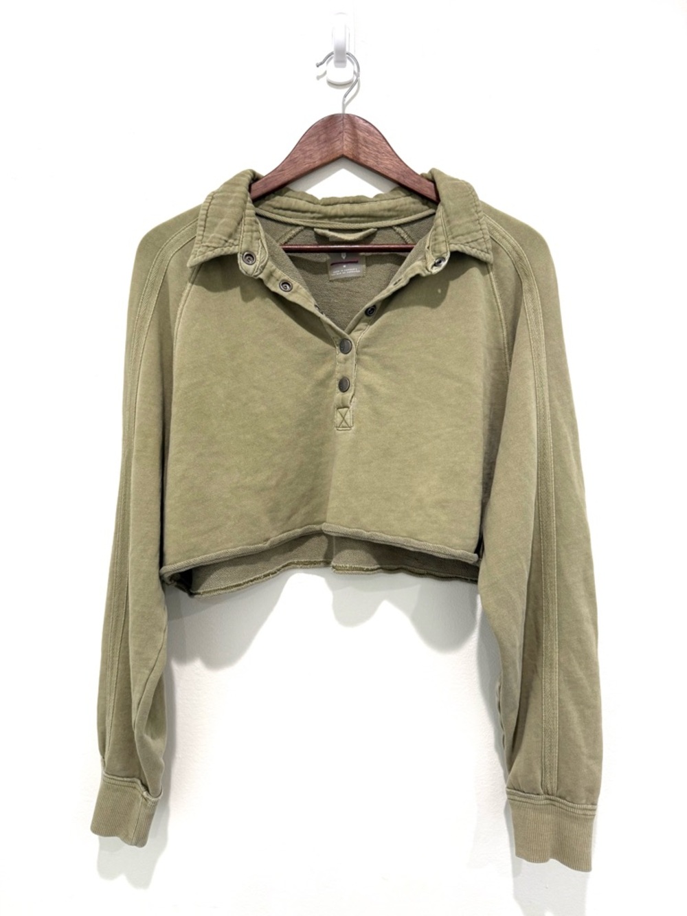 FP Movement Olive Green Playoff Chopped Pullover Snap Button Sweater Size Medium